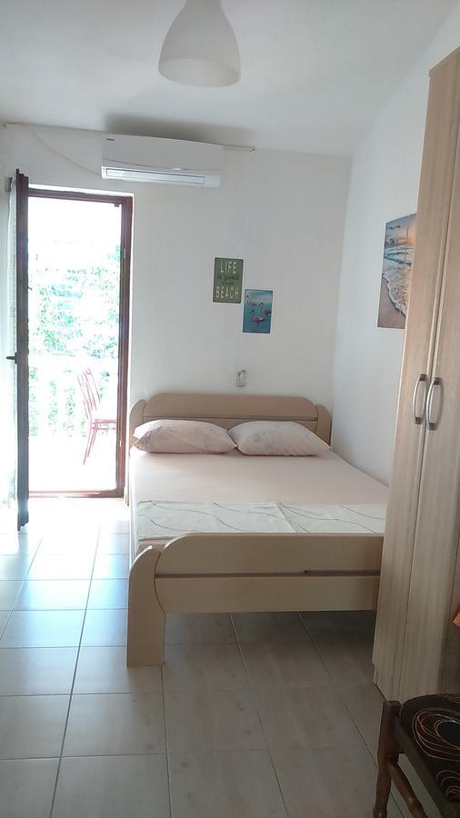 Dom Za Odmor J&S Apartment Sutomore Ngoại thất bức ảnh